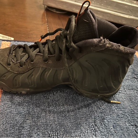 green and orange foams size 5 - Picture 3 of 5